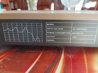 HiFi ekvalizér. 2× 10 pásem s analyzérem. - 13