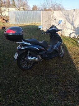 Piaggio Beverly 300 - 13