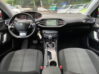 Peugeot 308 Combi 1.2 96kW automat panorama 2015 110tkm - 13