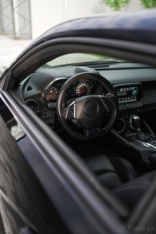 Chevrolet Camaro 6.2 EU verze - 13
