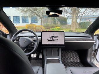 Tesla Model 3 Performance, DPH, 8/2023, 40t km, původ Praha - 13