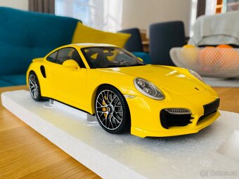 Porsche 911 (991) Turbo S 1:18 Minichamps - 13
