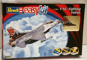 Vojenské letouny - Revell easykit (1:100) - 13