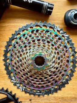 Komponenty na kolo Sram XX1 a X01 AXS - 13