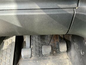 Ford Galaxy 2,0 TDCi, 7 miestne, nové rozvody a STK - 13