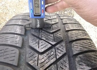 699. 4x ALU 5x112 zimní pirelli 235/60 r18 (6-6,5) - 13