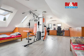 Prodej rodinného domu, 190 m², Nové Dvory - 13