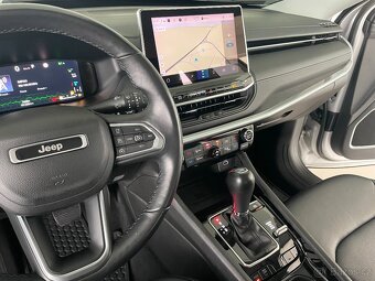Jeep Compass S 4xe 1.3T 240k,4X4,KeyLess - 13