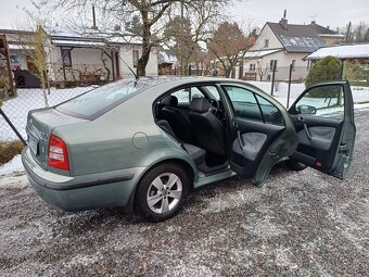 Benzínová Škoda 1.6...klima - 13