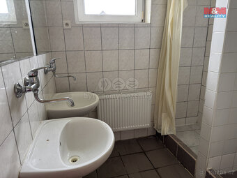Pronájem nájemního domu, 123 m², Hovorčovice, ul. U Rybníka - 13