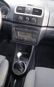 Škoda FABIA II 1.2, 51kW - SPORT - 13