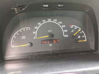 Mercedes Vito 2.2 - 13