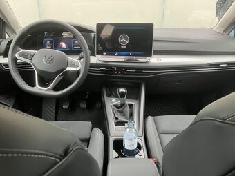 VOLKSWAGEN GOLF VIII LIFE 2.0 TDI 85KW COMBI 2/2025 DPH - 13