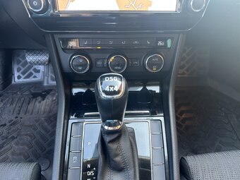Škoda Superb 2.0 TDi 140kW 4x4 serviska - 13