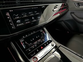 Audi SQ8 4.0TFSI V8 373kW Panorama Tažné B&O Matrix NOVÉ - 13