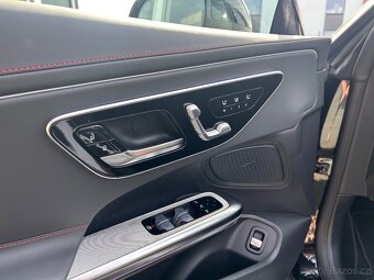 Prodám Mercedes-Benz CLE 53 AMG 4MATIC+ CABRIO - 13