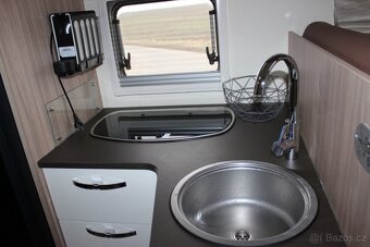BURSTNER IXEO 710 - 13
