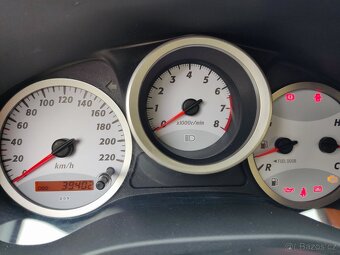 Toyota Rav trvalá 4X4 39 500 km benzín - 13