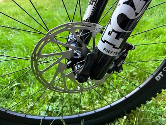 Mondraker Foxy 2022 (vel. L) - 13