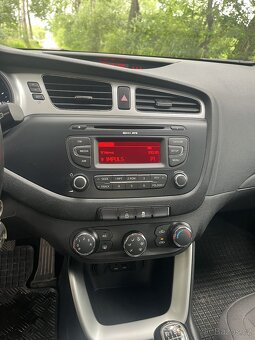 KIA CEED 1.4 73kw 2013 najeto 63.000km - 13