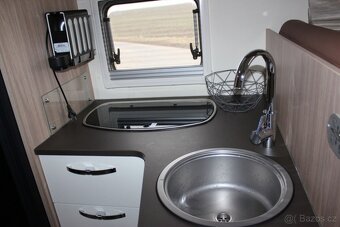 BURSTNER IXEO 710 - 13