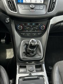 Ford Kuga 2.0TDCi 110kw, r.2017, 4x4, top, serviska - 13
