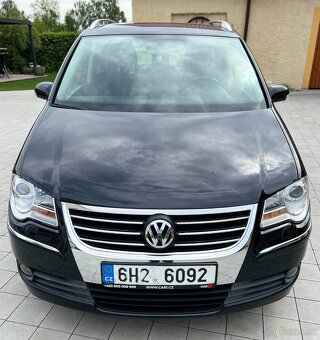 Touran 2.0 TDI 103kW motor BMM, výbava HIGHLINE - 13