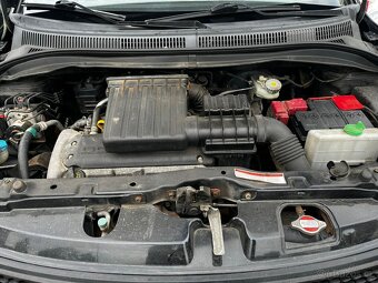 Suzuki Swift 1.3 67.5 kW TOP STAV - 13
