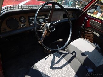 Renault R8 - 13