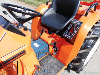 Traktor Kubota B1-17 - 13