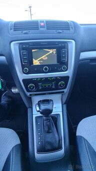 Škoda Octavia RS 2,0 TDi CR DSG F1, xenon navi ťažné - 13