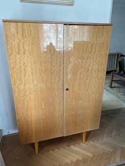 Starožitné skříně - 13