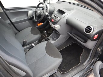 TOYOTA Aygo 1.0i, KLIMA - 13