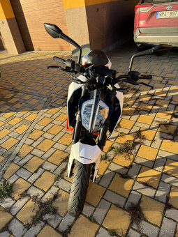 KTM Duke 125, 33tkm, rok 2017 - 13