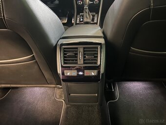 Škoda Superb kombi SportLine 2.0TSI 4x4 DSG KESSY CANTON TAŽ - 13
