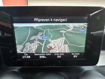 Mercedes GLC 220d 4M 9g 2016 ČR 1maj DPH VÝBAVA - 13