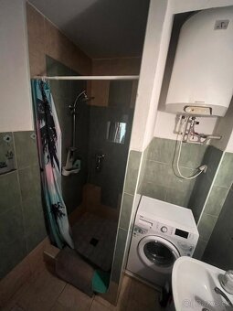 Vybavený byt 2kk 52m s klimatizací a balkonem - 13
