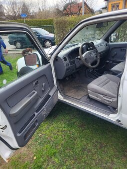 Nissan navara D22 double cap 2.5l - 13