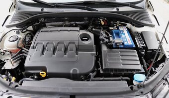 ŠKODA OCTAVIA 3 - AUTA na splátky BEZ příjmů a registrů - 13