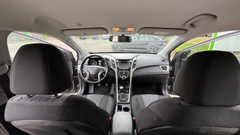 Hyundai i30 kombi 1.6i 88kW 2015 - 13