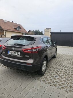 Nissan Qashqai - 13