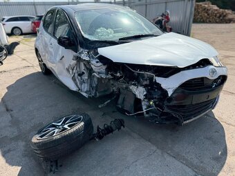 Toyota yaris 1.5i Dynamic Force 2022 motor start - 13