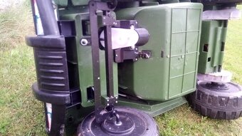 Dětské elektrické autíčko JEEP - 13