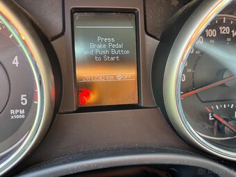 JEEP GRAND CHEROKEE 3.0 CRD LAREDO CZ PŮVOD - 13