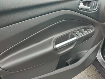 Ford Kuga 1.5 EcoBoost 134 kw, 4x4, automat, 1.majitel - 13