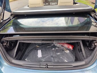 Volkswagen Eos 1,6 FSI / servis / - 13