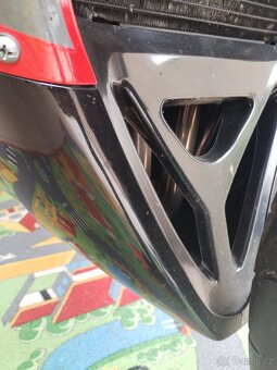 Yamaha R1 - 13