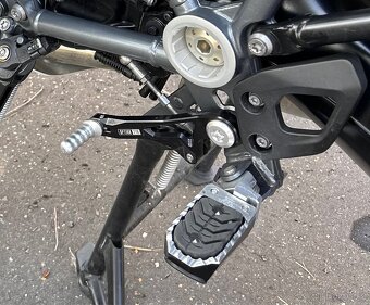 BMW R1250GS r.v.2023 SLEVA - 13