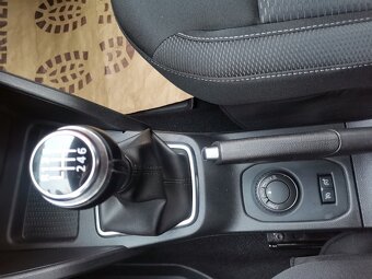 Dacia Duster 1.6i 84kw 4x4 ČR Tažné - 13