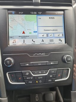 Ford Mondeo 5-dvéřový 2,0 TDCi 140 kW automat TOP stav - 13